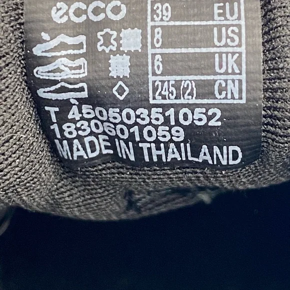 Ecco Black Leather Shoes. - Picture 8 of 12